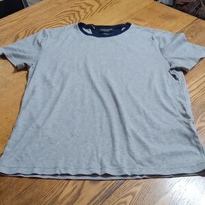 BANANA REPUBLIC Tee Shirt  Womens MEDIUM Top Preowned Used Summer Spring GRAY